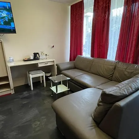 Paidion Hotel 3*